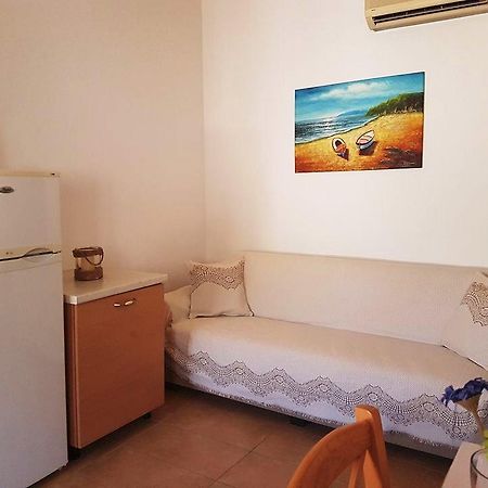 Maria'S Apartments Меис Экстерьер фото